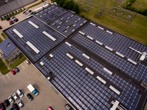Solceller på LaserTryk.dk's produktionsenhed i Skejby. LaserTryk.dk har også solceller på produktionsenheden i Vallensbæk.