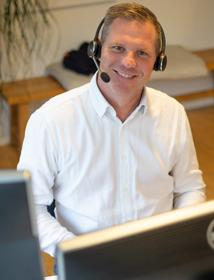 Lasse Mortensen med headset